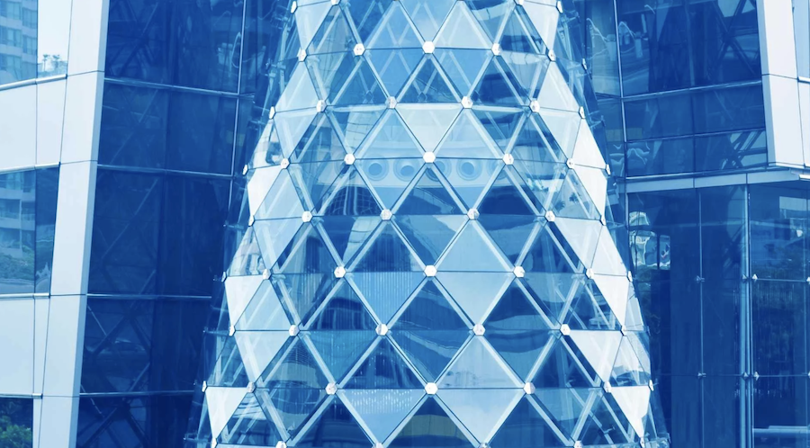 Sklo ako dizajnový prvok v modernej architektúre